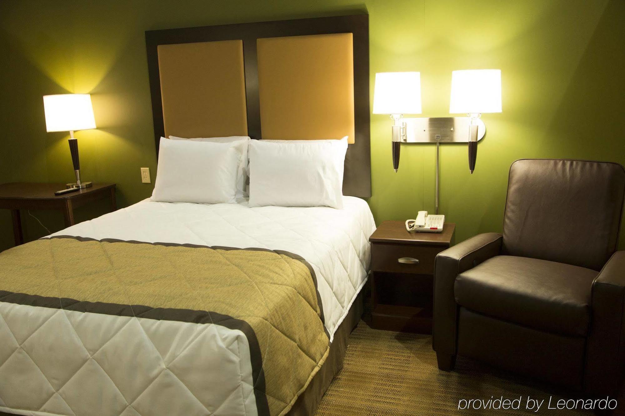 Extended Stay America Suites - Phoenix - Chandler - E Chandler Blvd Dış mekan fotoğraf